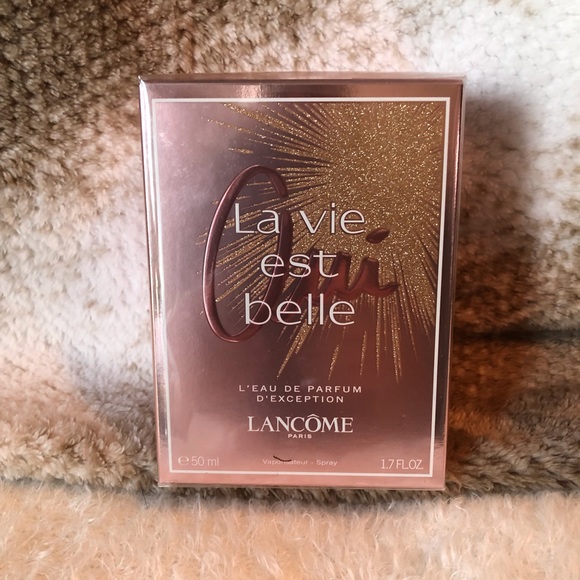 Lancome Accessories - La Vie est belle Lancôme fragrance 50ML